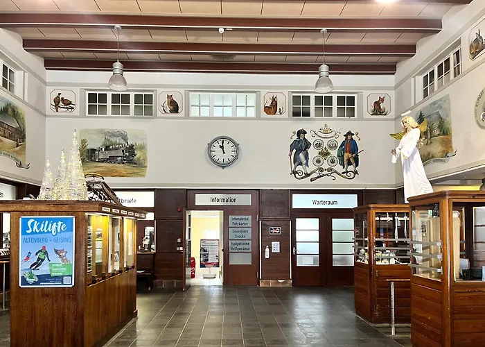 Waldhaus Zur Kleinbahn *